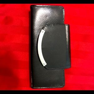 6/$25- Women’s Wallet
